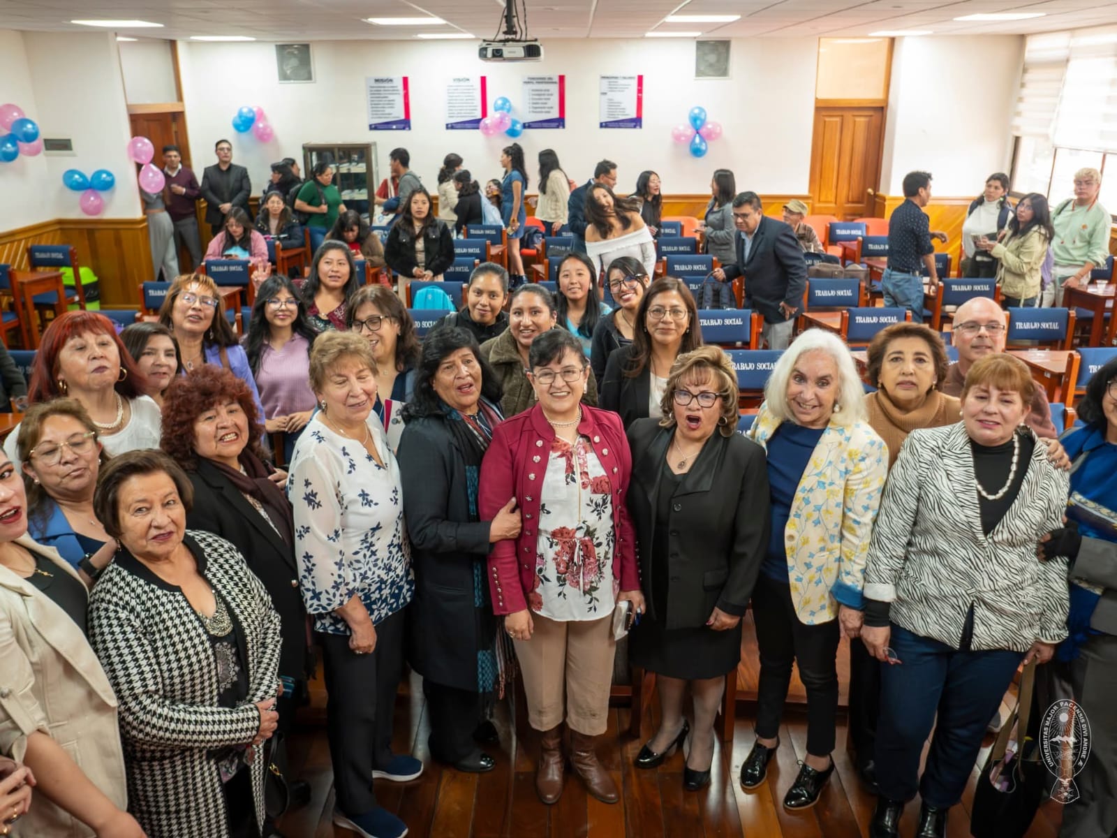 UMSA conmemora los 80 años de la Carrera de Trabajo Social con un emotivo acto académico